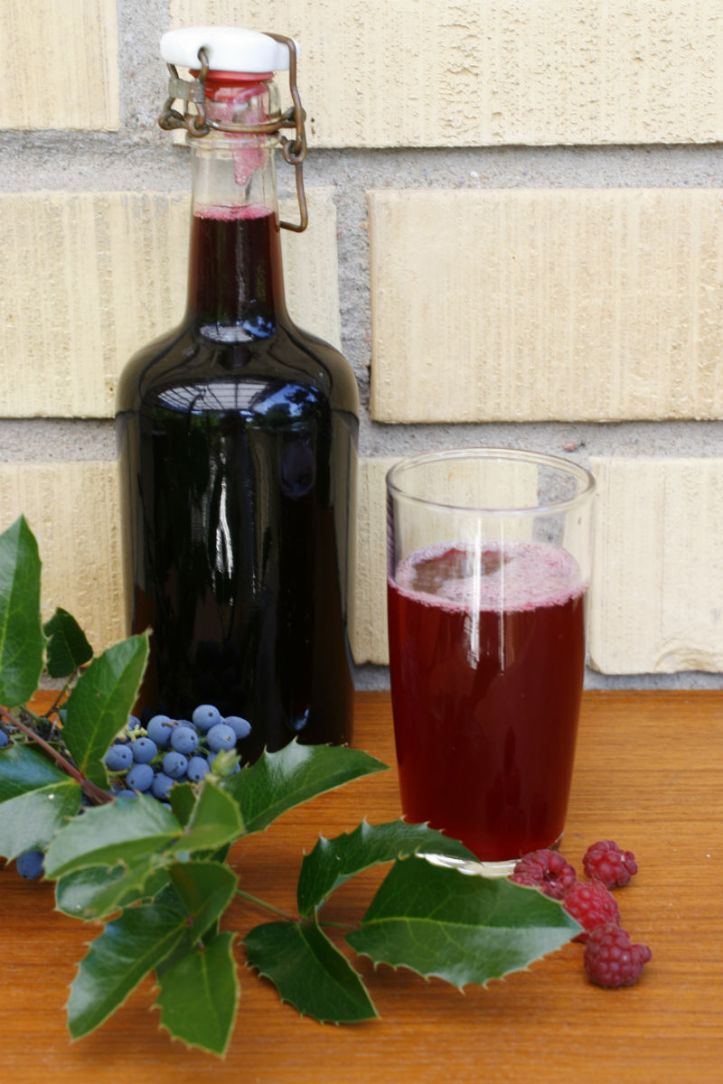 Mahonia- och hallonsaft